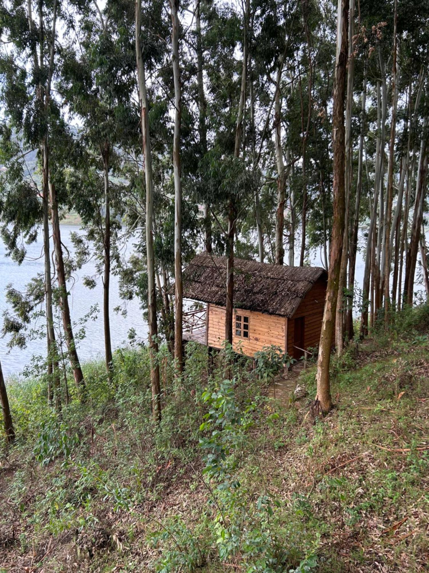Itambira Island, Seeds Of Hope Kabale Екстериор снимка