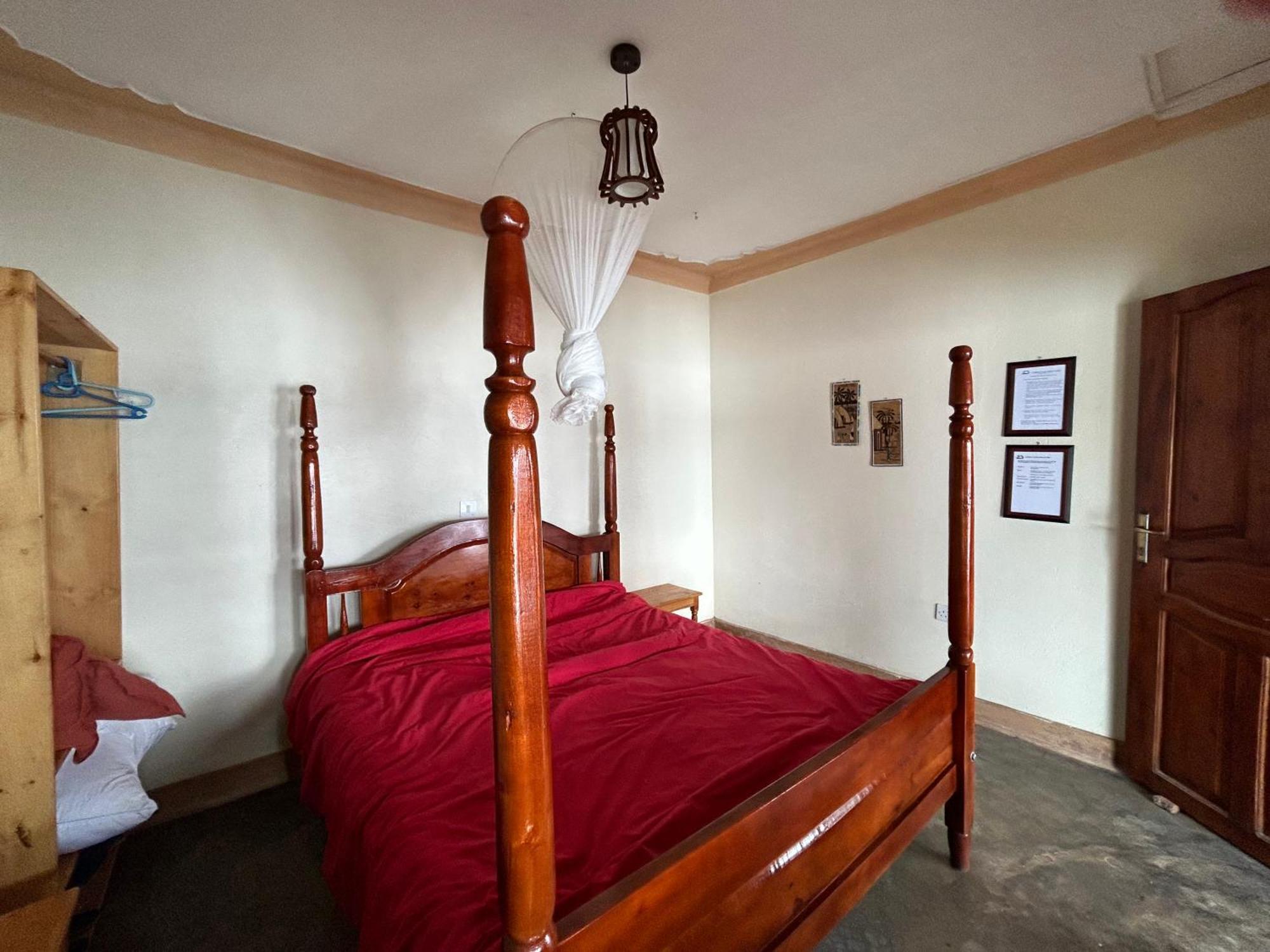 Itambira Island, Seeds Of Hope Kabale Екстериор снимка